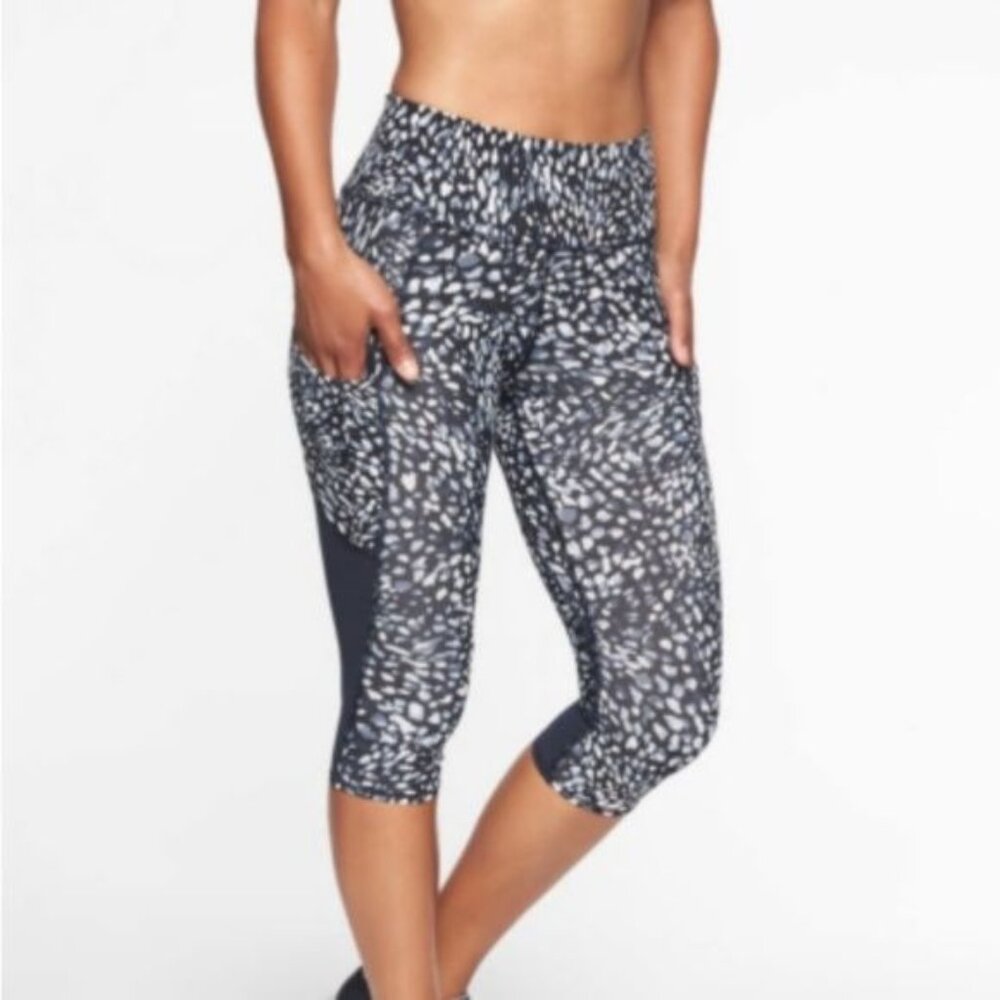 Athleta Spotty Up For Anything Crop Athletic Leggings Black White S